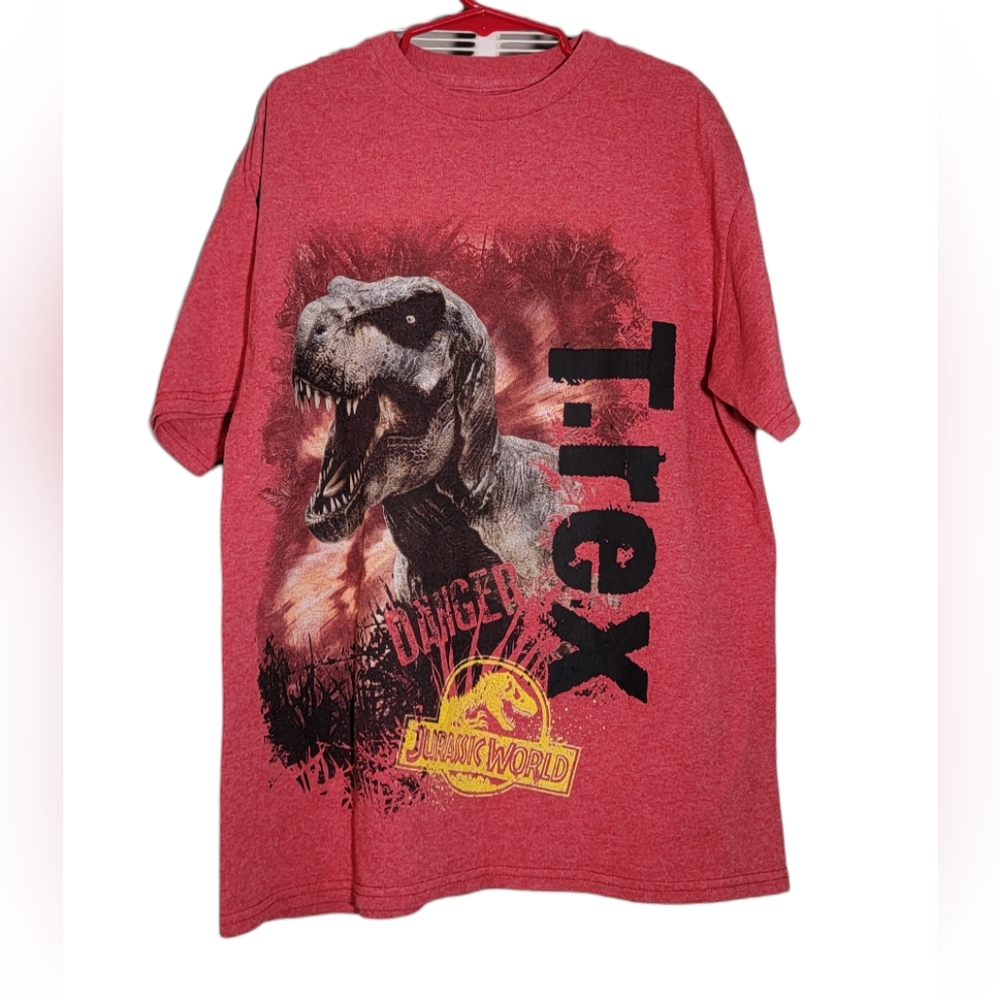 Boys Jurassic World T Shirt T Rex Dinosaurs Raptor The Beast is Back!